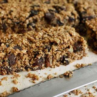 Low Fat Chewy Granola Bars with Pecans, Raisins and Chocolate Chips