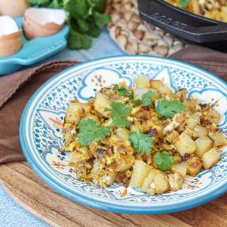 Batata Wa Bayd (Lebanese Potatoes and Eggs)