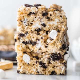 Cookies and Cream Rice Krispie Treats