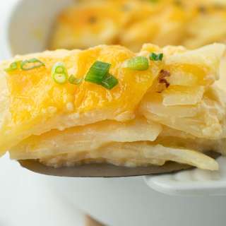 Cheesy Au Gratin Potatoes Recipe