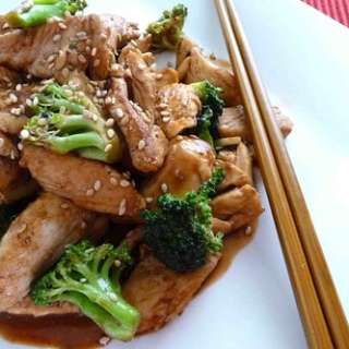 Hoisin Chicken Stir Fry with Broccoli
