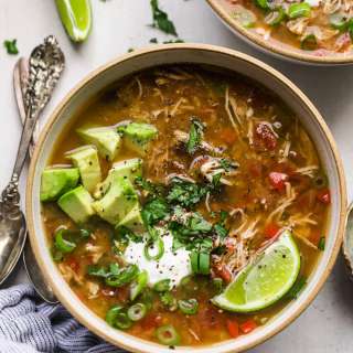 Slow Cooker Chicken and Black Bean Soup