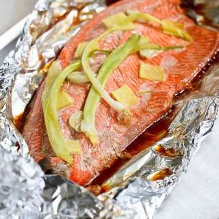 Easy Grilled Salmon in Foil Recipe