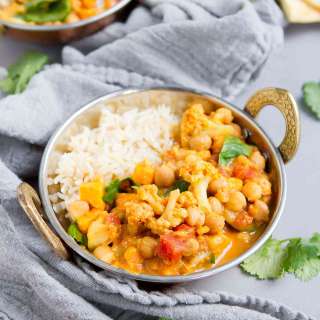 Vegan Chickpea Curry Recipe {Slow Cooker}