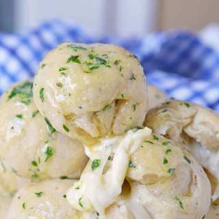 Cheese Stuffed Garlic Roll Recipe