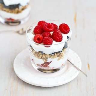 Triple Berry Gingersnap & Granola Yogurt Parfait