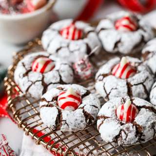 Christmas Kiss Cookies