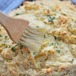 No Yeast Roasted Garlic Bread