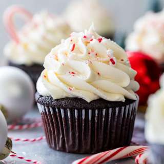 Peppermint Bark Cupcakes