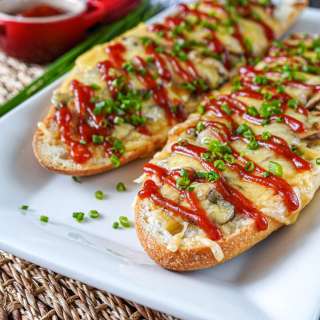 Zapiekanka (Polish Toasted Mushroom and Cheese Bread)