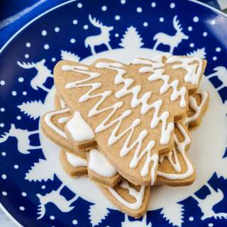 Medenjaci (Croatian Gingerbread Honey Cookies)