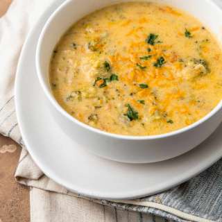 Instant Pot Panera Broccoli Cheddar Soup