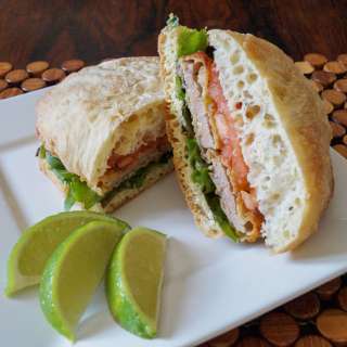 Pan con Milanesa (Argentinian Sandwich with Breaded Veal Cutlet)