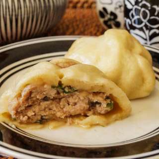 Baozi (Chinese Steamed Pork Buns)