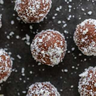 Easy Cream Cheese Chocolate Truffles