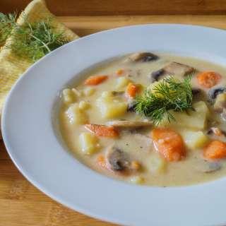 Russian Mushroom and Potato Soup