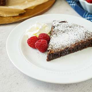 Kladdkaka (Swedish Chocolate Sticky Cake)