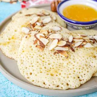 Baghrir (Moroccan Semolina Pancakes)