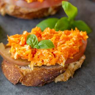 Carrot Tea Sandwiches with Garlic and Cheese