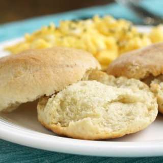 Basic Fluffy Buttermilk Biscuits