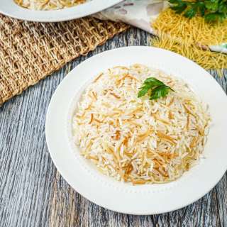 Arroz con Fideos (Dominican Rice with Noodles)