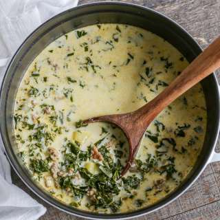 One-Pot Zuppa Toscana Soup (Olive Garden Copycat)