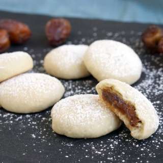 Maamoul (Arabian Date Filled Cookies)