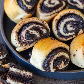 Quick Poppy Seed Rolls