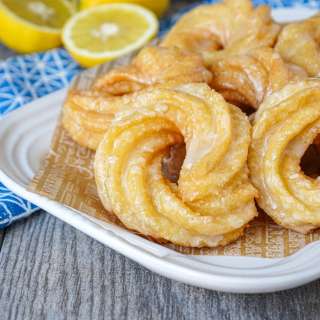 Spritzkuchen (German Crullers)