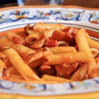 Penne ai funghi (Penne with Mushroom Sauce)