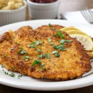 Hänchen-Schnitzel (Chicken Schnitzel)