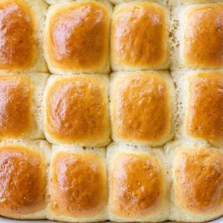 Easy No-Knead Rolls Recipe