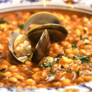 Fregola con arselle (Sardinian Couscous with Baby Clams)