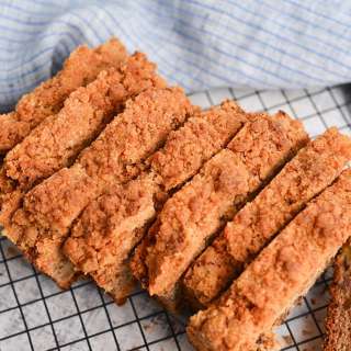 Banana Nut Bread with Streusel Topping