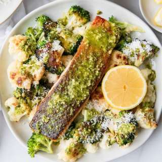 Crispy Salmon with Pesto and Vegetables