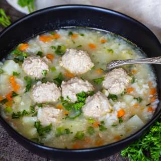 Mom's Easy Meatball Soup