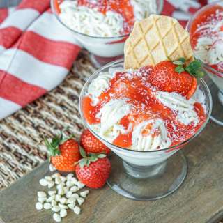 Spaghettieis (German Spaghetti Ice Cream)