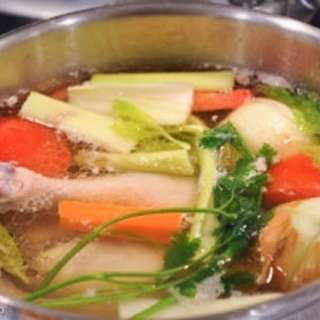 How to Make Homemade Broth