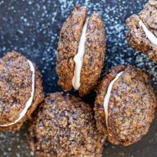 Banana Almond Whoopie Pies