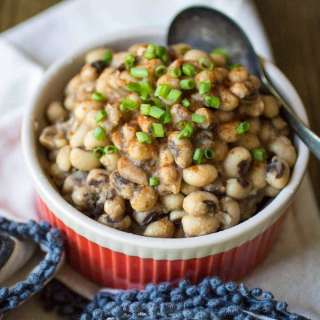 Southern Style Vegan Black Eyed Peas Recipe