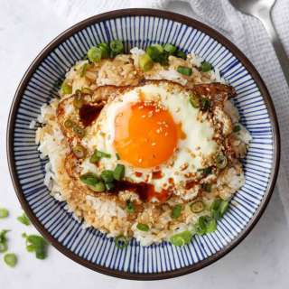 10-min. Easy Korean Egg Rice (Gyeran Bap)