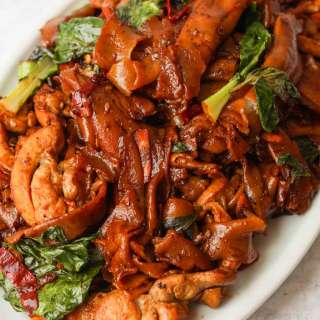 Quick & Easy Thai Drunken Noodles (Pad Kee Mao)