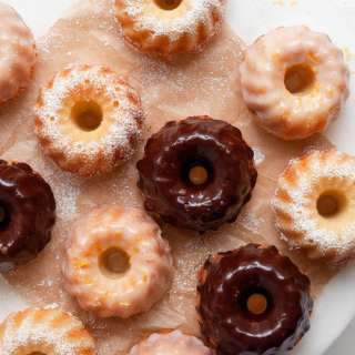 Mini Bundt Cakes (3 Flavors!)