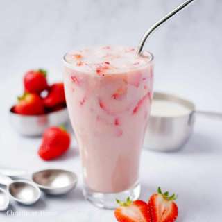 Easy 5-min. Strawberry Milk