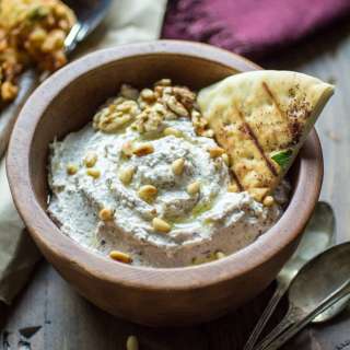 Turkish Nut and Yogurt Dip Recipe
