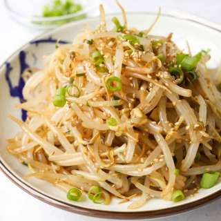 10-min. Easy Korean Bean Sprout Salad (Sukju Namul)