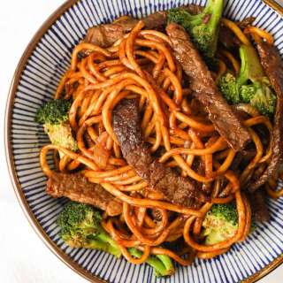 Quick & Easy Beef and Broccoli Noodles