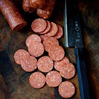 How to Make Pepperoni Sausage