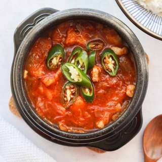Quick & Easy Kimchi Jjigae (Kimchi Stew)