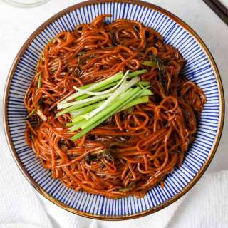 10-minute Easy Scallion Oil Noodles
